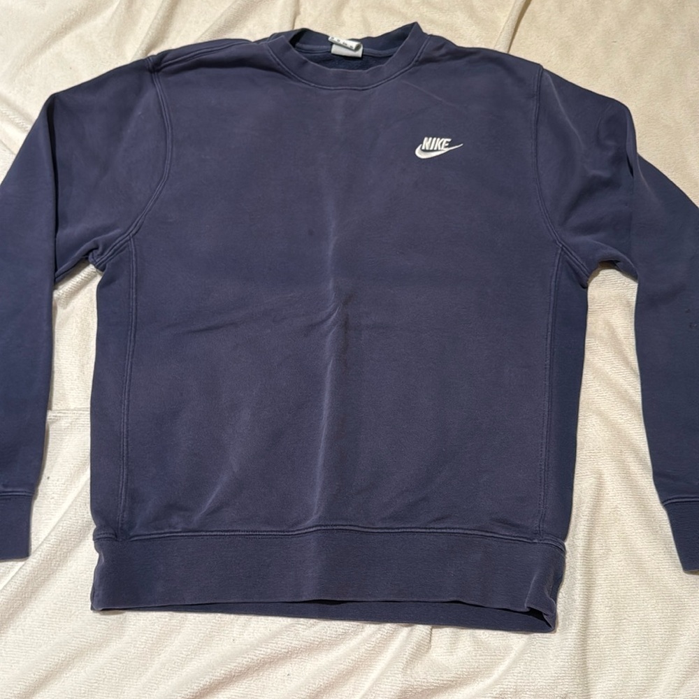 XS Nike crewneck